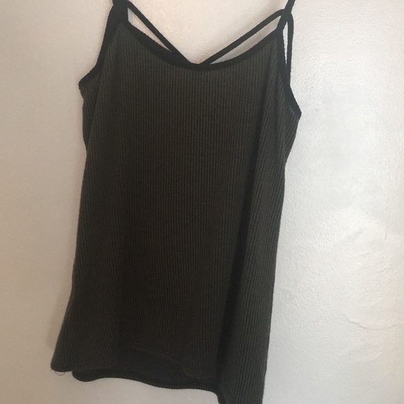 Strappy tank top - Picture 3 of 3